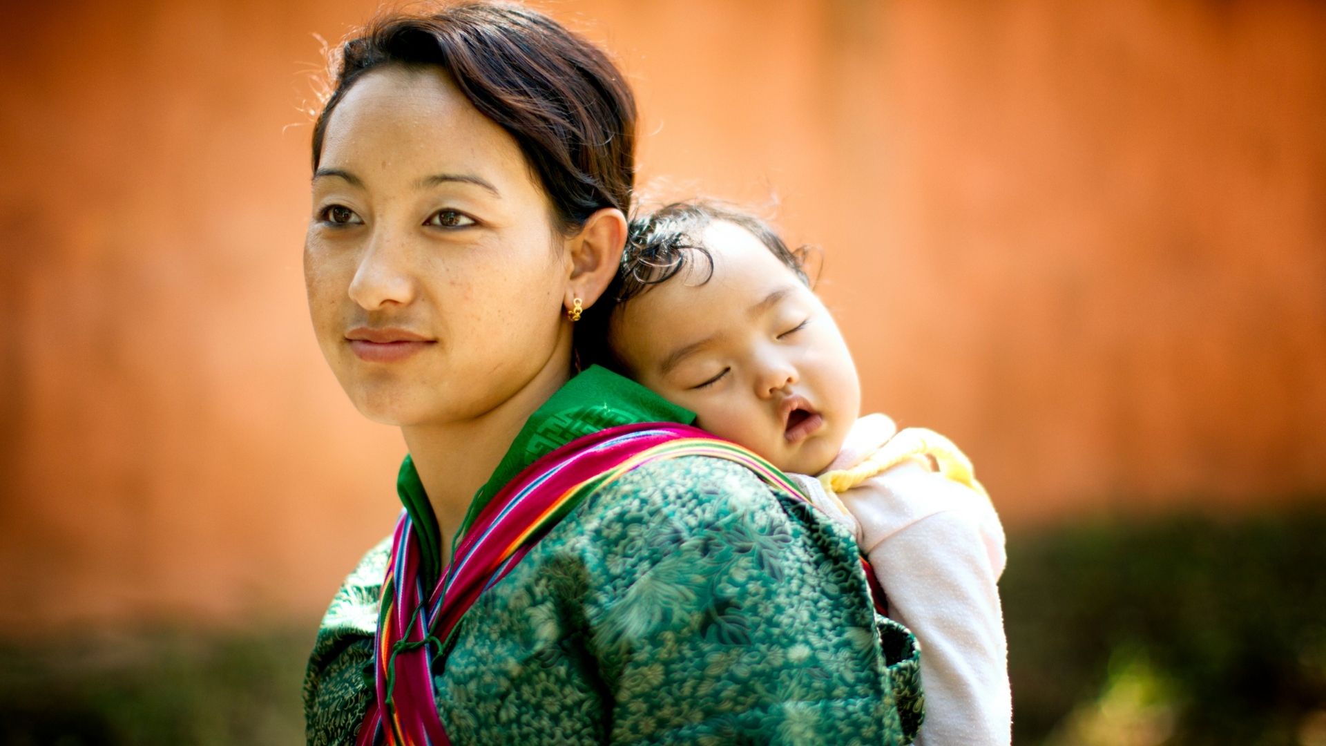 Bhutanin matka - nainen ja lapsi 